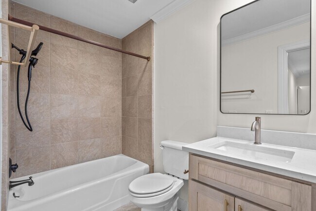 Building Photo - Totally renovated open concept with vaulted ceilings