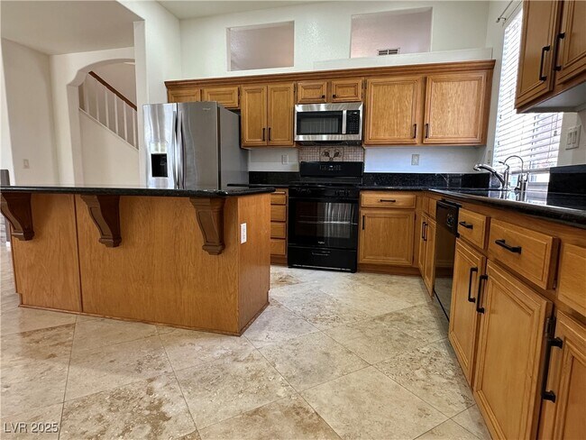 Building Photo - 2411 Brockton Way
