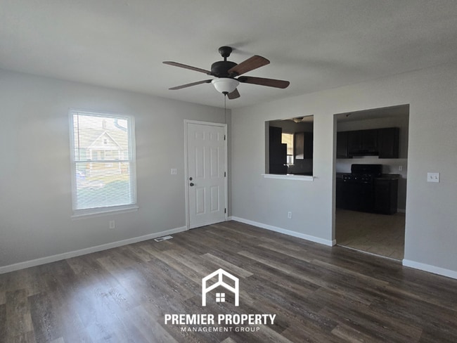 Building Photo - Charming 3BR Home in St. Louis | Hardwood Floors, Bright Living Space & W/D Hookups