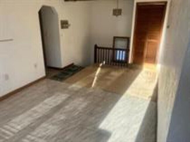 Building Photo - Erez Almog - Gilmore Street