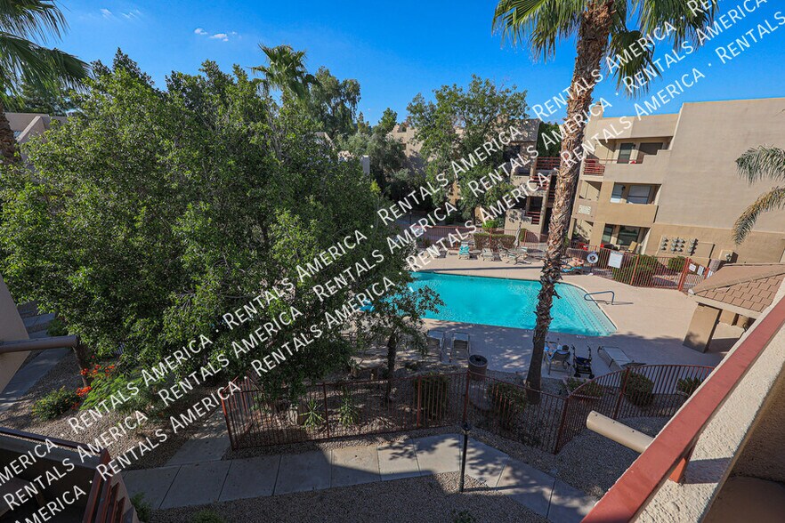 Building Photo - 4850 E Desert Cove Ave