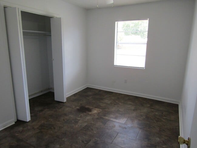 Building Photo - 121 Glenn Bryant Rd