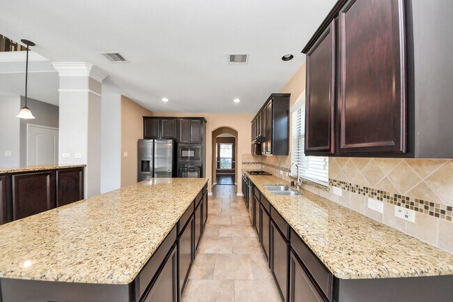 Building Photo - 9427 Sapphire Bay Ln