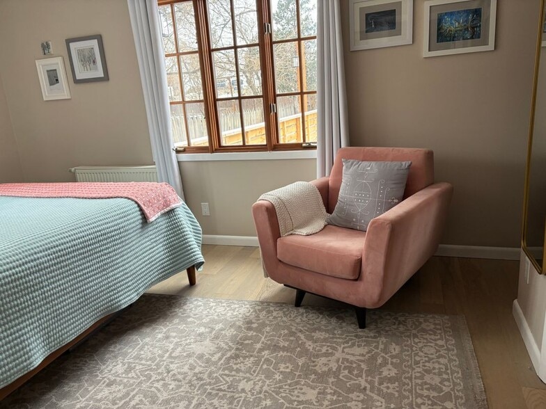 Building Photo - 413 Cam De La Placita