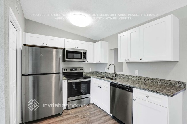 Building Photo - 11678 104th St