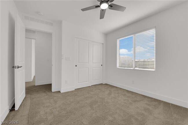 Building Photo - 10294 Restless River St