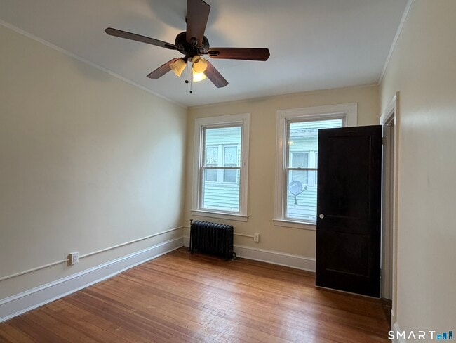 Building Photo - 41-43-43 Hebron St