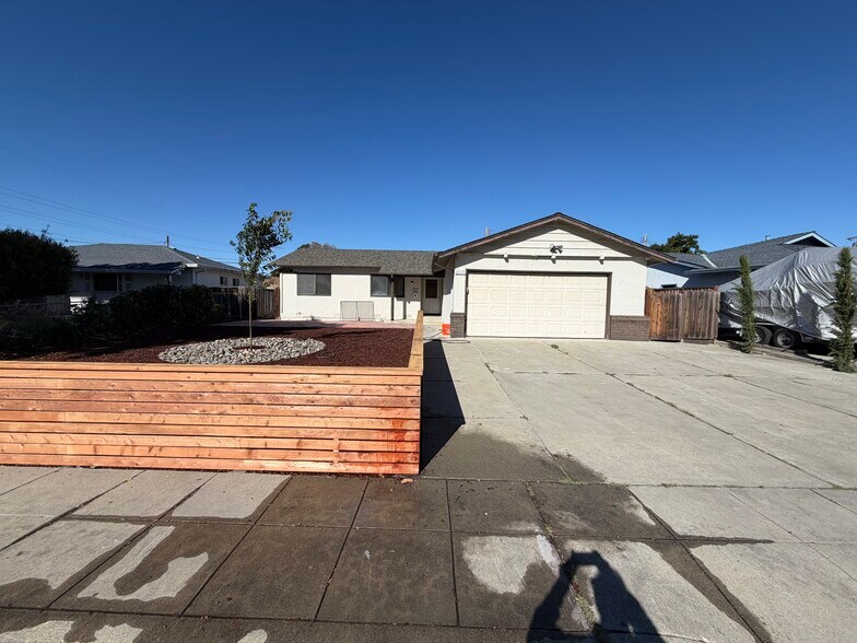 Building Photo - 3579 Haig St