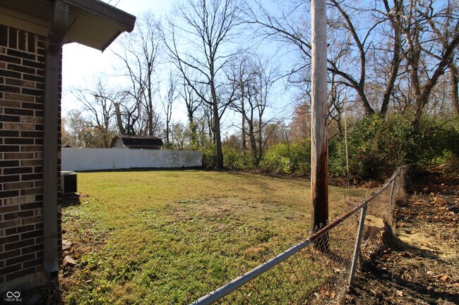 Building Photo - 304 S Mill St