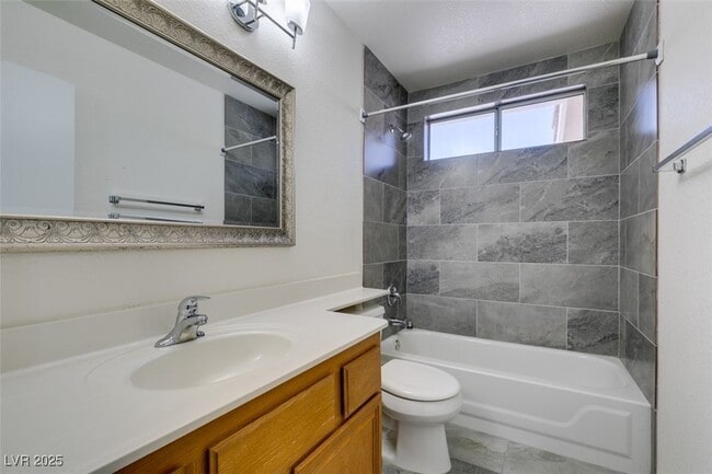 Building Photo - 1101 E Adelman Dr