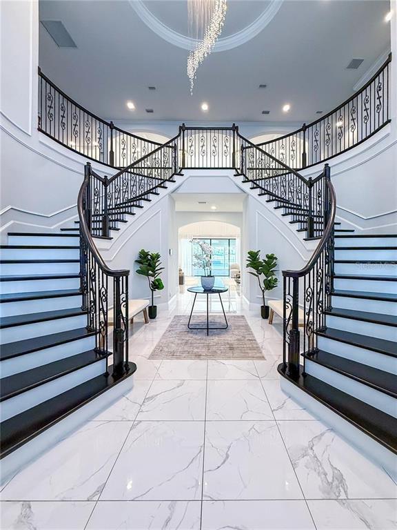 Building Photo - 13125 Casabella Dr