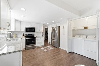 Building Photo - 520 Willeo Rd