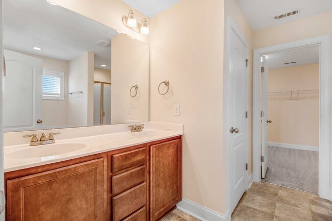 Building Photo - 111 Bollienger Dr