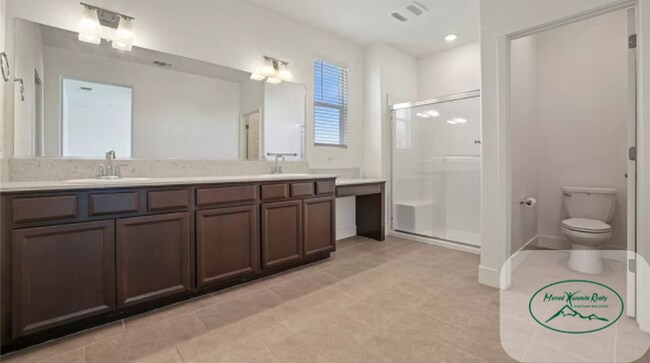 Building Photo - CORNER LOT - Beautiful 5-Bedroom Home for Rent in North Merced!