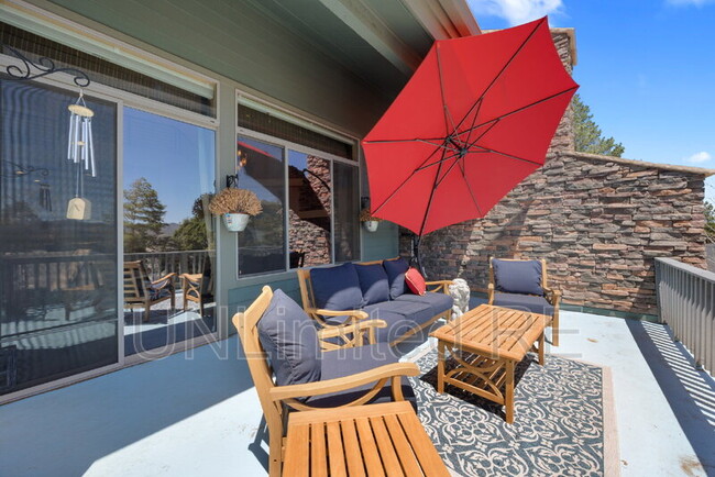 Building Photo - 674 Crosscreek Dr