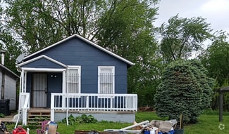 Building Photo - 1313 N Erie St