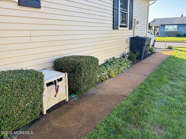 Building Photo - 53 Chesterfield Ln