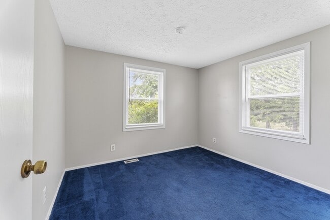 Building Photo - 6611 Scofield Rd