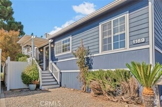 Building Photo - 1169 Aztec