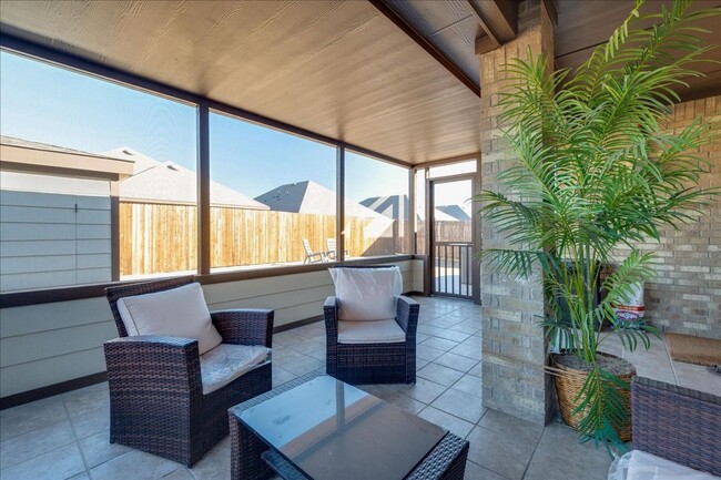 Building Photo - If you love to sit on the back porch then ...