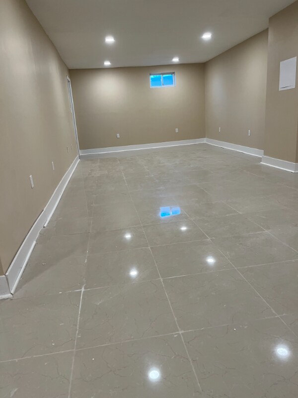 Building Photo - 501 Sulphur Spring Rd