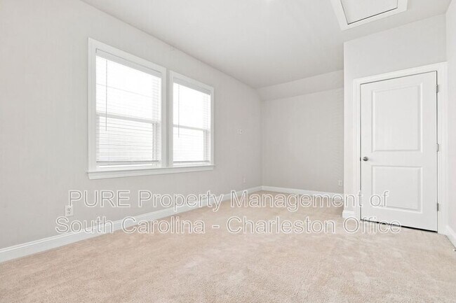 Building Photo - 803 Lachicotte Creek Dr