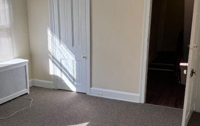 Living Room - 314 W Miner St