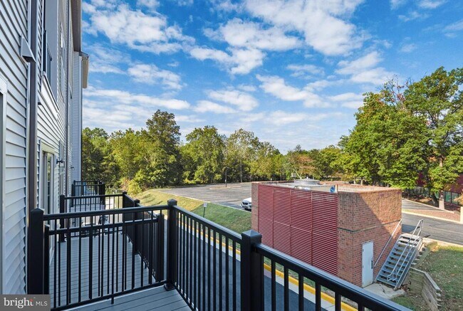 Building Photo - 13653 Innovation Station Lp