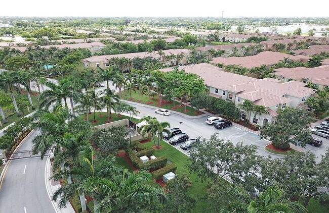 Building Photo - 400 Lake Monterey Cir