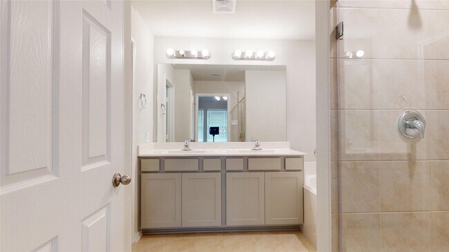 Building Photo - 519 Dr. Martin Luther King Jr. Dr.