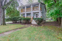 Building Photo - 3239 Clague Rd