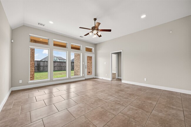 Building Photo - 2107 Cinnamon Teal Cir