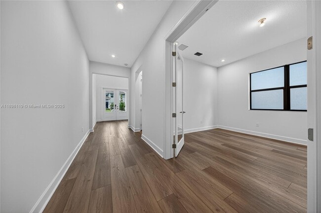 Building Photo - 2722 NW 87th Ter
