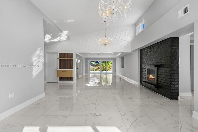 Building Photo - 1519 Biarritz Dr