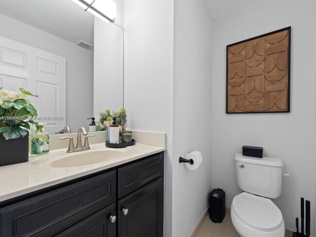 Building Photo - 8781 NW 98th Ct