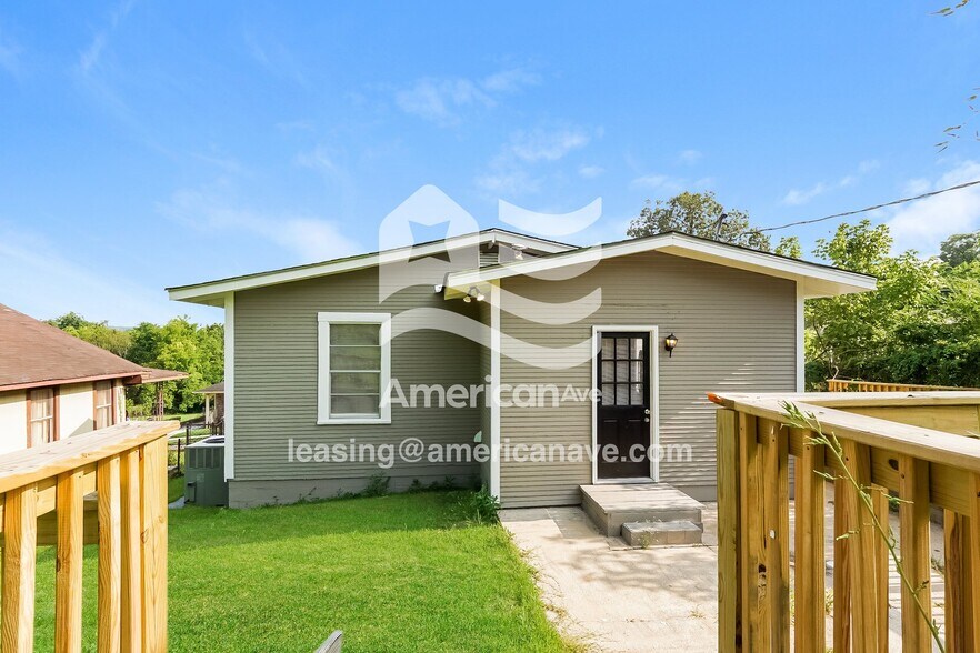 Building Photo - 430 60th St Ensley