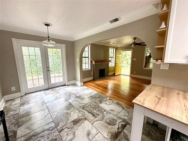 Building Photo - 8619 Groveland Dr