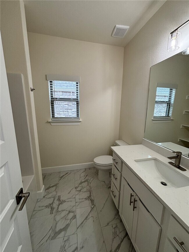 Building Photo - 2604 Bluster Dr