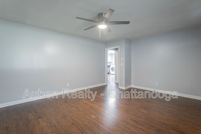 Building Photo - 2806 Silverdale Rd