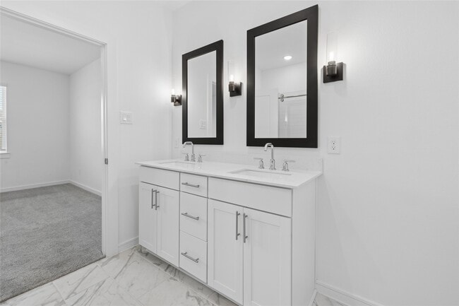 Building Photo - 8434 Tranquil Bay Ct