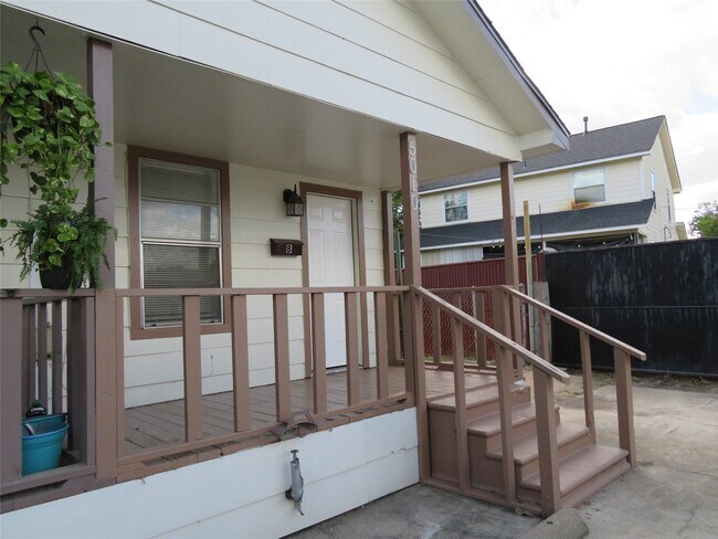 Primary Photo - 5010 Walker St