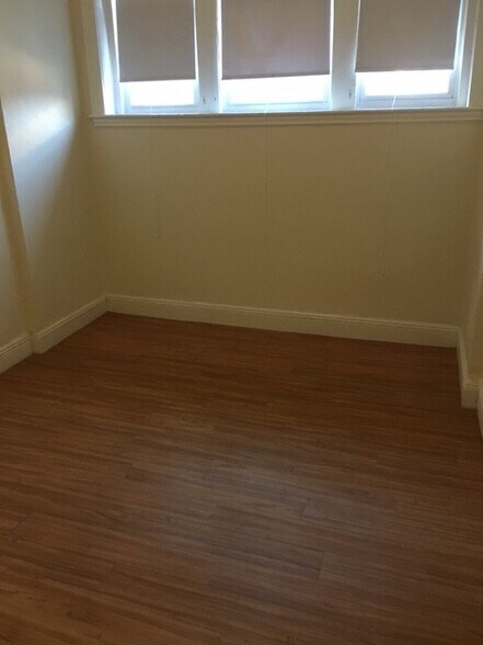 Building Photo - 99 Brainerd Rd