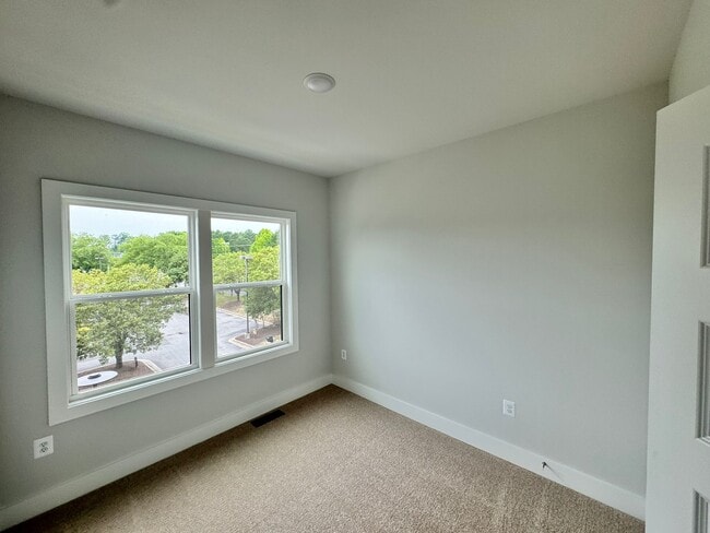 Building Photo - 10195 Blue Wing Ln