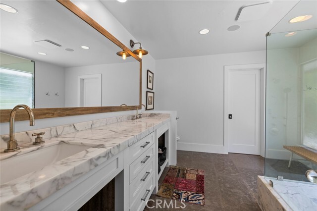 Building Photo - 1207 Mariners Dr