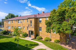 Building Photo - Park Point Apartments I
