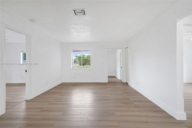 Building Photo - 2530 NW 26th Ave