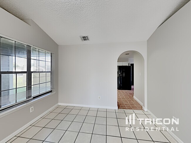 Building Photo - 7827 Pepper Cir E