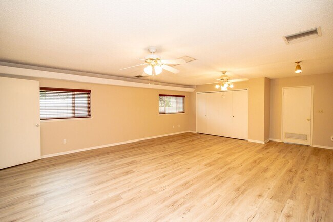 Building Photo - Expansive Four-Bedroom In Highly Desirable City Of Redlands!