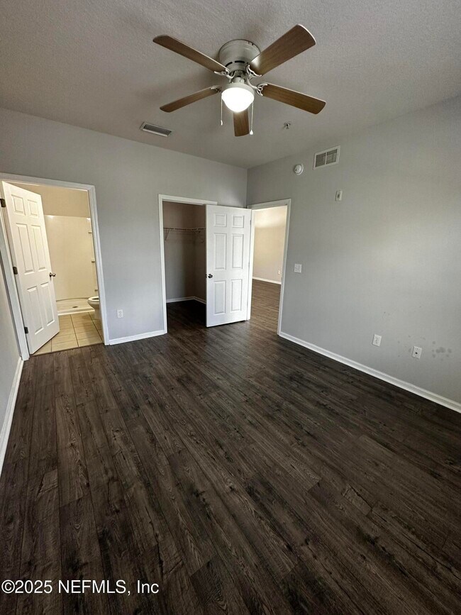 Building Photo - 4991 Key Lime Dr