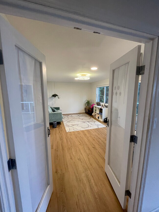 Building Photo - 1202 39th St